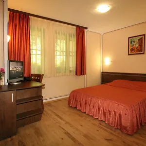3* Hotel Alafrangite