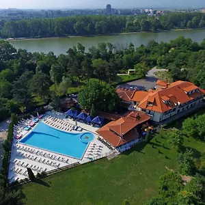Ostrova Ξενοδοχείο